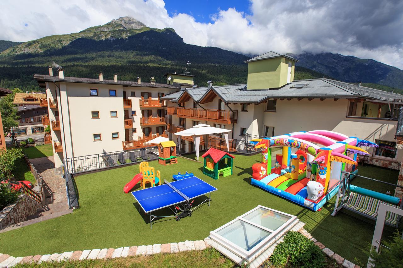 Hotel Majorka Andalo Exterior foto